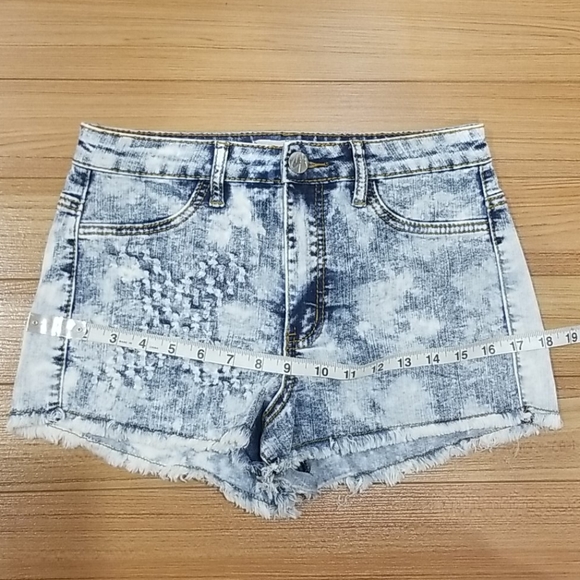 High Rise Acid Wash Stretchy Denim Shorts - Picture 5 of 9